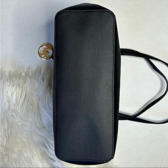 Michael Kors Black Gold Charlotte Ciara Large Zip Tote Shoulder Bag Purse - Picture 9 of 12